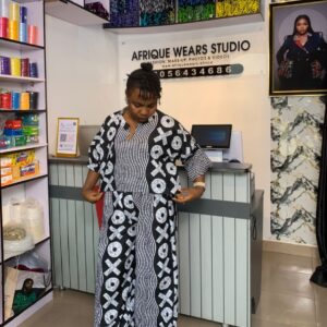 Two piece - Black and White